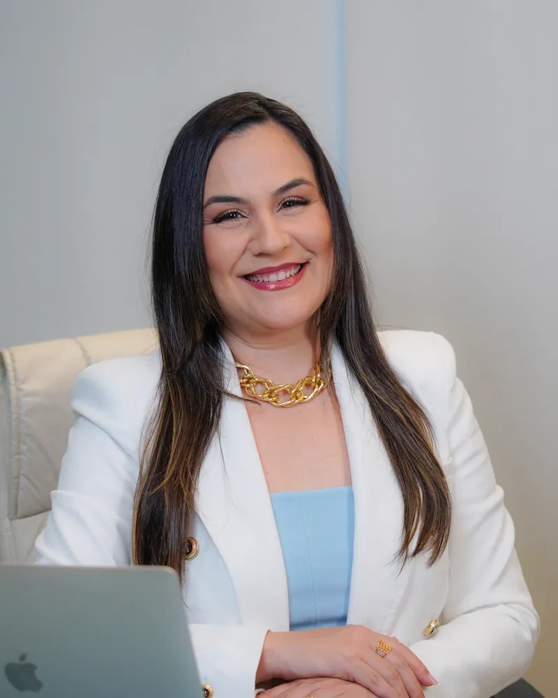 Juliana Araújo no consultório